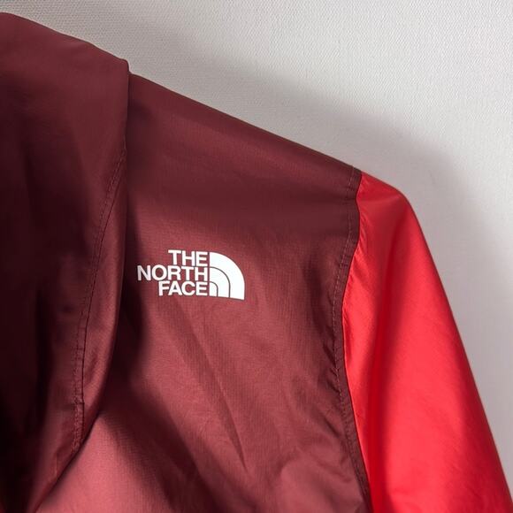 The North Face Windbreaker - Women's Medium - Picture 4 of 6